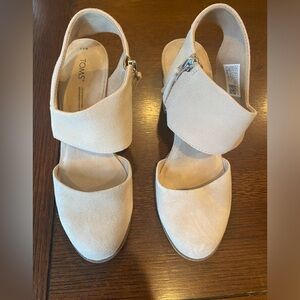Toms Majorca Faux Suede Closed Toe Sandal